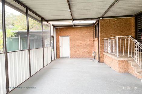 Property photo of 8 Webb Close Edensor Park NSW 2176