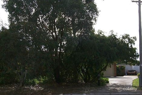 4 Lotus Cl, Craigie, WA 6025