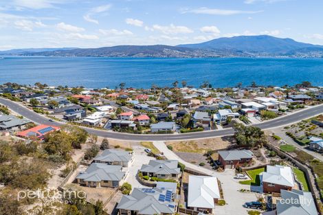 Property photo of 4/636 Oceana Drive Tranmere TAS 7018