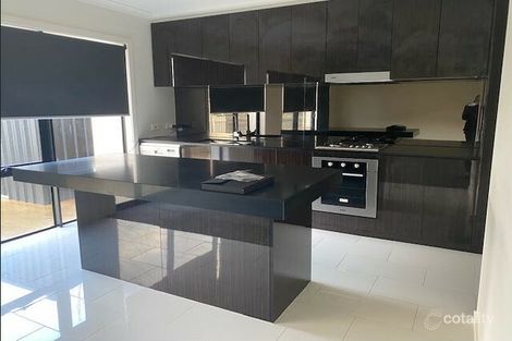 Property photo of 9 Bardaster Boulevard Chirnside Park VIC 3116