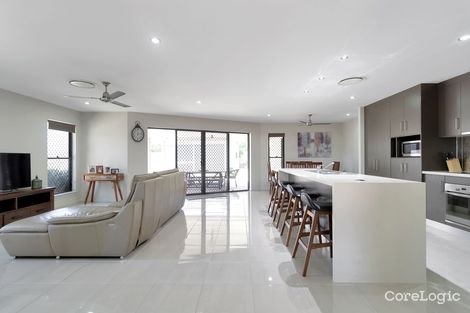 Property photo of 7 Leura Court Glenella QLD 4740