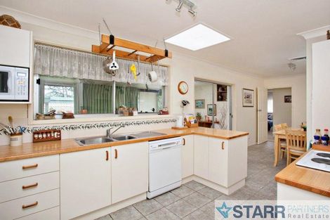 Property photo of 18 Holborrow Avenue Hobartville NSW 2753