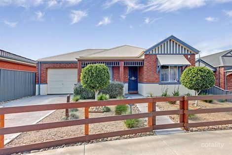 Property photo of 47 Dobell Crescent Caroline Springs VIC 3023