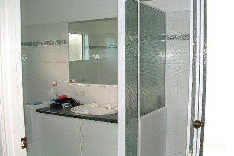 Property photo of 9 Jordan Close Mooroobool QLD 4870