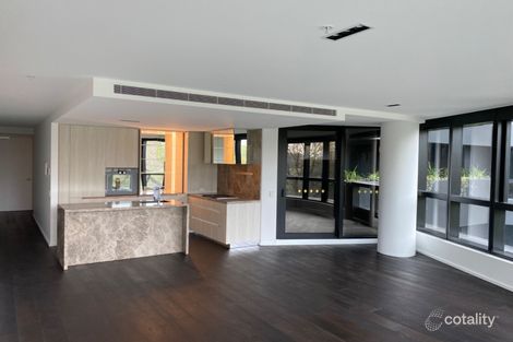 223/20 Queens Rd, Melbourne, VIC 3004