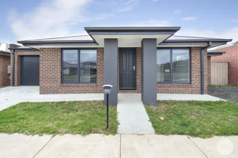 54 Valiant Rd, Smythes Creek, VIC 3351