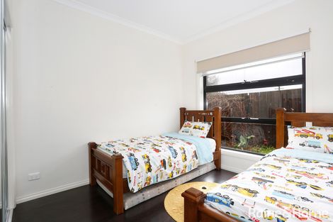 Property photo of 2/6 Clacton Court Craigieburn VIC 3064