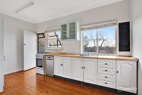 Property photo of 18 Warrior Street Belmont North NSW 2280