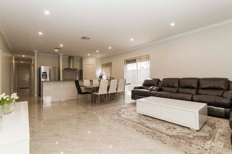 Property photo of 13 Cheyne Way Caversham WA 6055