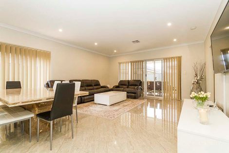 Property photo of 13 Cheyne Way Caversham WA 6055