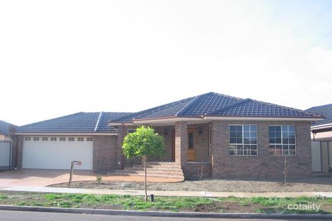 8 Cormorant Dr, Cairnlea, VIC 3023