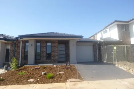 33 Crossdale Ave, Truganina, VIC 3029