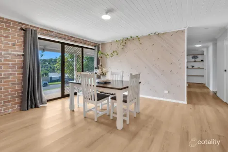 Property photo of 27 Kallaroo Crescent Ashmore QLD 4214