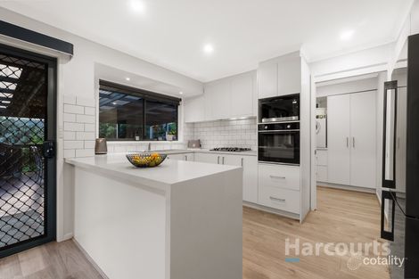 Property photo of 27 Linsley Way Wantirna VIC 3152
