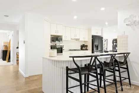 Property photo of 11 Debbie Court Highfields QLD 4352