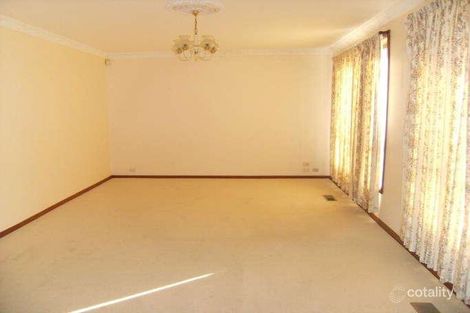 Property photo of 20 Pinnaroo Circuit Meadow Heights VIC 3048