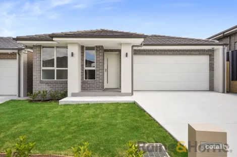 154b Holden Dr, Oran Park, NSW 2570