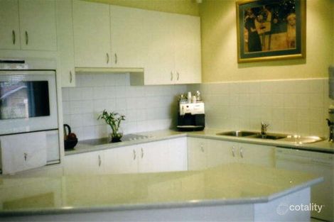 Property photo of 8 Hillingdon Crescent Doncaster VIC 3108