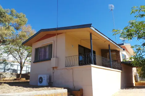 7 Sutton St, Menzies, QLD 4825