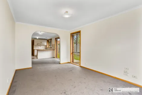 Property photo of 1/10 Cox Court Altona Meadows VIC 3028