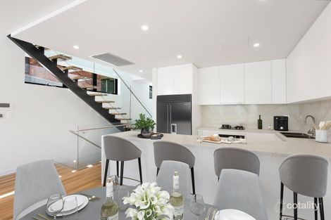 Property photo of 5 Warburton Street Chifley NSW 2036