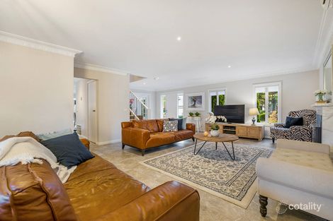 Property photo of 10 Jolimont Place Dingley Village VIC 3172