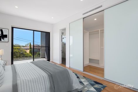 Property photo of 5 Warburton Street Chifley NSW 2036