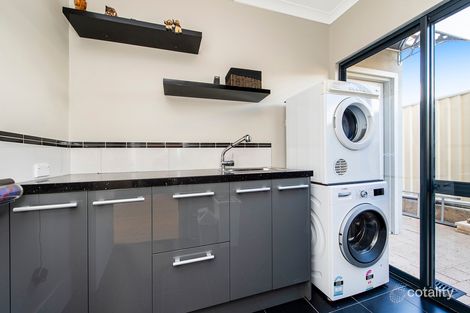 Property photo of 2 Bulmer Way Baldivis WA 6171