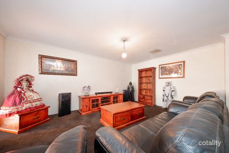 Property photo of 45 Honeydew Bend Byford WA 6122