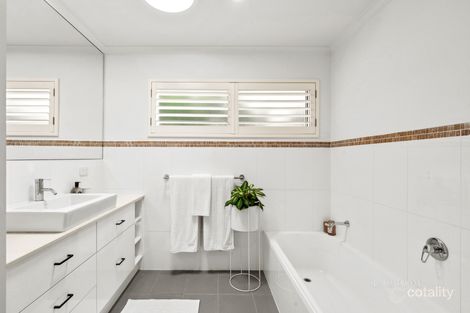 Property photo of 4 Netherby Rise Sunrise Beach QLD 4567