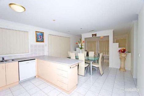 Property photo of 2 Prentice Court Roxburgh Park VIC 3064