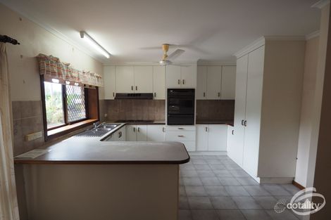Property photo of 2 Begonia Place Mooroobool QLD 4870