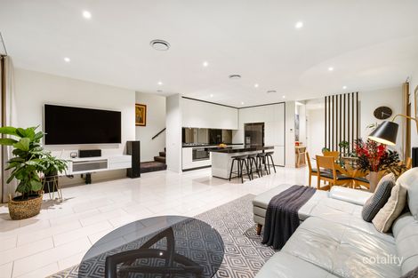 15 Concourse Dr, Mermaid Waters, QLD 4218