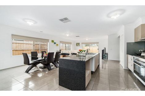 Property photo of 10 Palkarra Court Skye VIC 3977