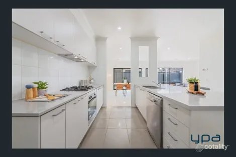 Property photo of 8 Bradshaw Street Truganina VIC 3029