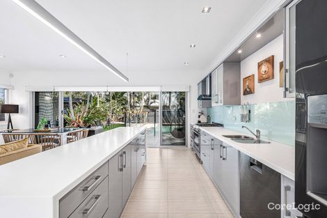 Property photo of 46 Waterview Avenue Wynnum QLD 4178