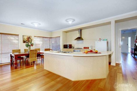 Property photo of 11 York Close Taylors Hill VIC 3037
