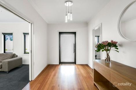 Property photo of 6 Charlbert Place Strathfieldsaye VIC 3551