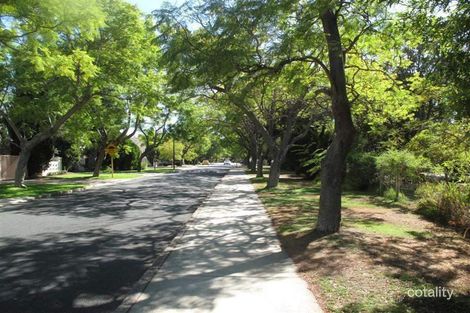 12 Macleod Rd, Applecross, WA 6153