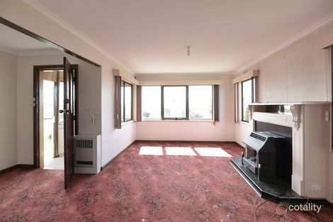 Property photo of 1 Ashwater Crescent Penguin TAS 7316