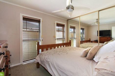 Property photo of 16 Eleebana Crescent Koonawarra NSW 2530