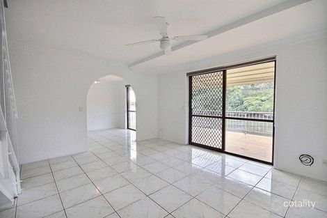 Property photo of 7/5-7 Hooker Boulevard Broadbeach Waters QLD 4218