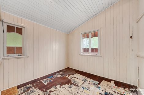 Property photo of 35 Miles Street Manoora QLD 4870