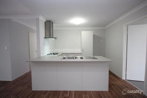 Property photo of 2/160 Williamson Avenue Cloverdale WA 6105