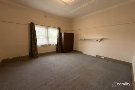 Property photo of 28 Scoresby Street Hamilton VIC 3300