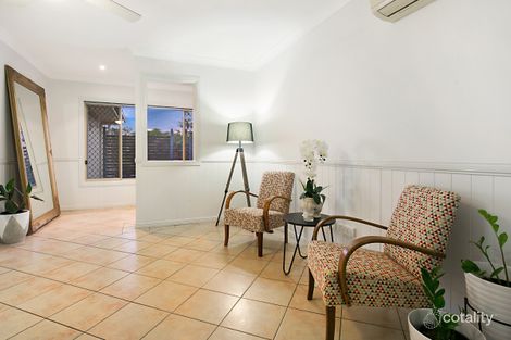 Property photo of 5 Vinca Street Hillcrest QLD 4118