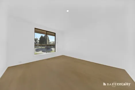 Property photo of 12 Globe Place Epping VIC 3076