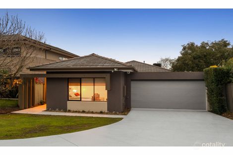 24 Whitewater Ct, Sandhurst, VIC 3977