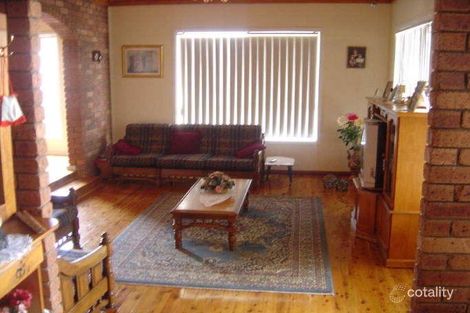 Property photo of 1 Eagle Place St Johns Park NSW 2176
