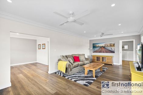 Property photo of 18 Parklands Drive Shellharbour NSW 2529